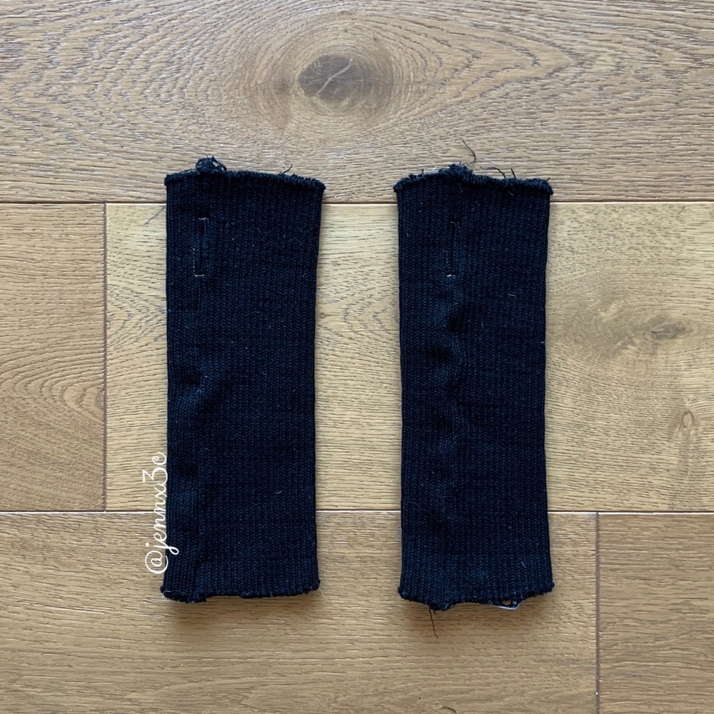 ❌[SOLD]❌Orseund Iris Chunky Knit Gloves || Black - Picture 8 of 15